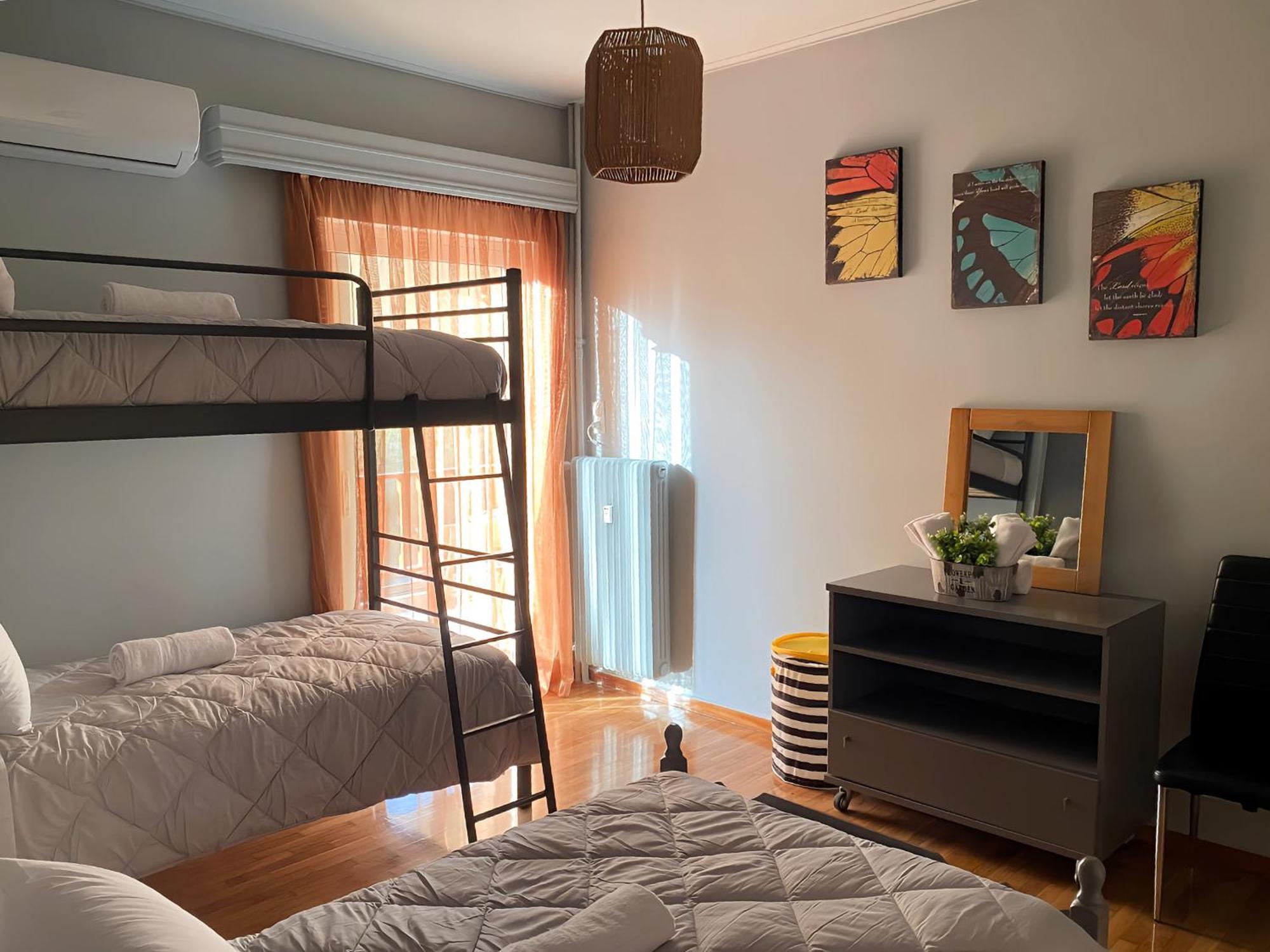 Modern 2 Bedroom Apartment Near Acropolis In The Heart Of The City - Explore Center By Foot Афины Экстерьер фото