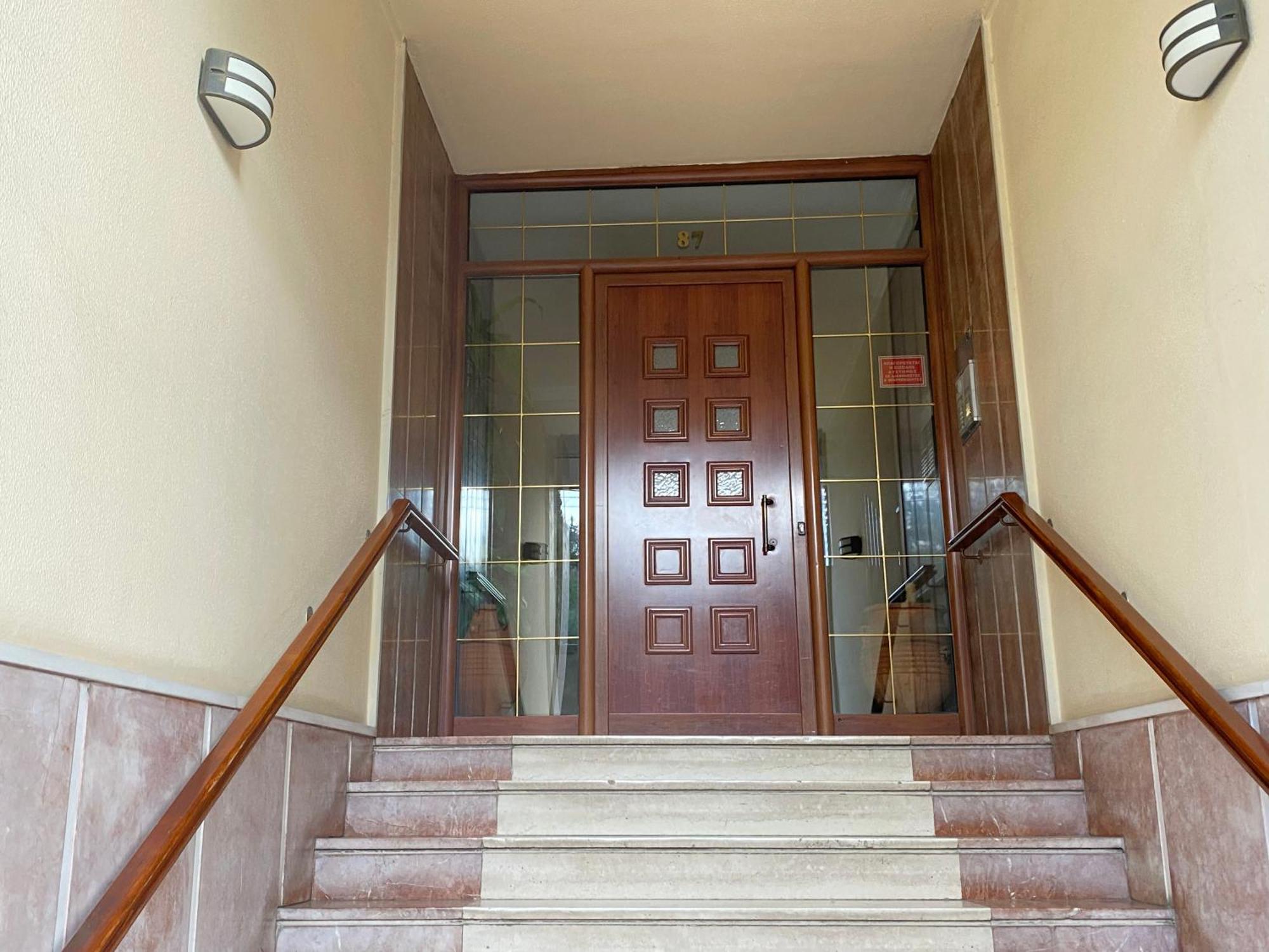 Modern 2 Bedroom Apartment Near Acropolis In The Heart Of The City - Explore Center By Foot Афины Экстерьер фото